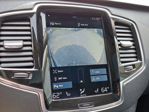 Used 2018 Volvo XC90 T6 Momentum w/ Convenience Package image 19