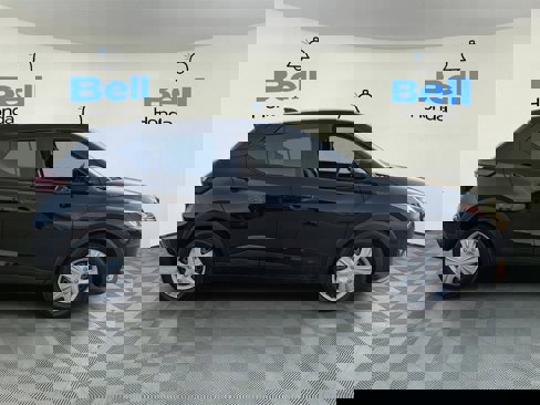 Used 2021 Nissan Kicks S image 5