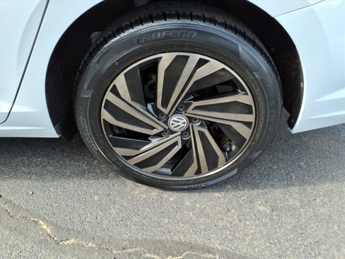 Used 2019 Volkswagen Jetta SEL Premium image 25
