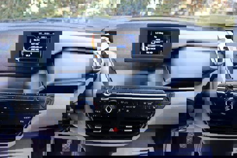 Used 2015 BMW i3 w/ Range Extender image 24