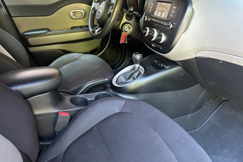 Used 2018 Kia Soul image 18