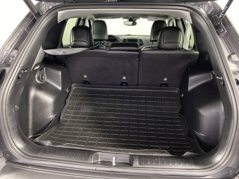 Used 2021 Jeep Cherokee Latitude Lux w/ Comfort/Convenience Group image 33