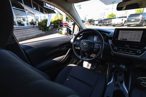 Used 2023 Toyota Corolla LE image 17