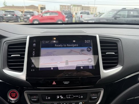 Used 2018 Honda Ridgeline RTL-E image 25