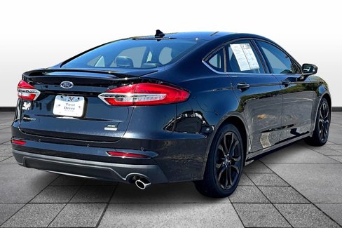 Used 2020 Ford Fusion SE w/ Equipment Group 151A image 13