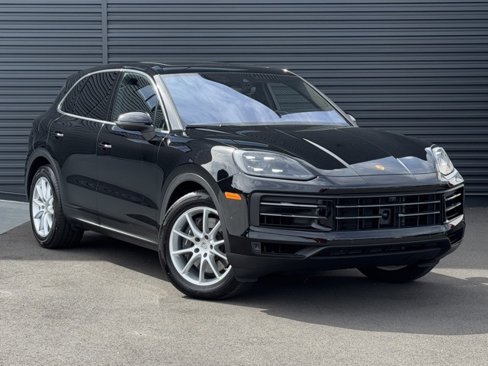 Used 2024 Porsche Cayenne image 9