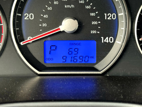 Used 2011 Hyundai Santa Fe Limited image 30