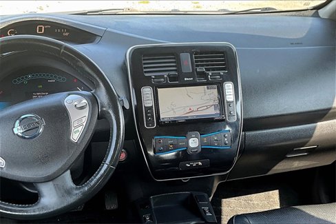 Used 2014 Nissan Leaf SL w/ Premium Package image 6