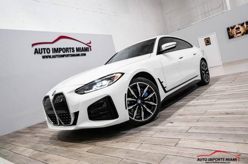 Used 2022 BMW i4 eDrive40 w/ M Sport Package image 97