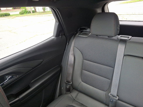 Used 2022 Chevrolet TrailBlazer RS w/ Sun and Liftgate Package image 18