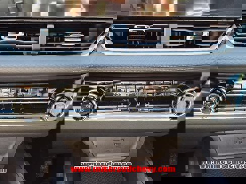 New 2025 Chevrolet Equinox LT image 19