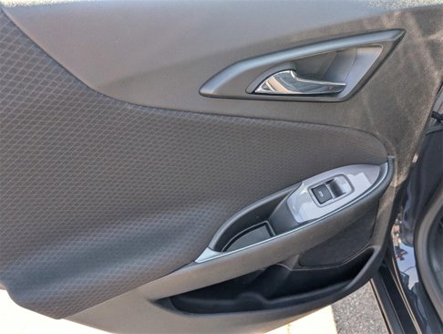 Used 2023 Chevrolet Malibu LT image 9