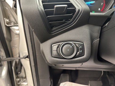 Used 2017 Ford Escape SE image 31
