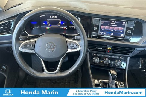 Used 2024 Volkswagen Jetta SE image 17