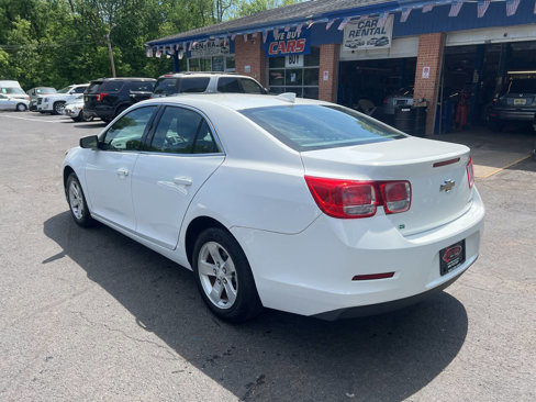 Used 2016 Chevrolet Malibu LT image 7