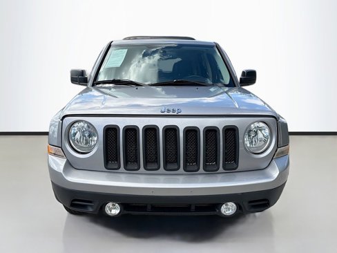 Used 2016 Jeep Patriot High Altitude image 3