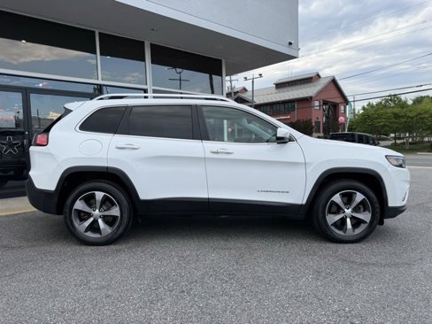 Used 2019 Jeep Cherokee Limited image 36