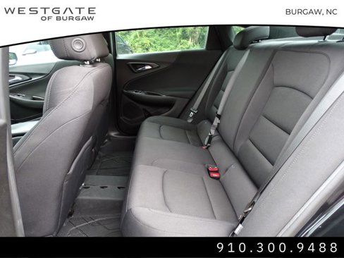 Used 2022 Chevrolet Malibu RS image 16
