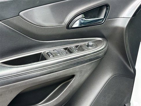 Used 2019 Buick Encore Essence image 19