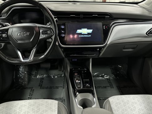 Used 2023 Chevrolet Bolt EUV Premier w/ Sun & Sound Package image 18