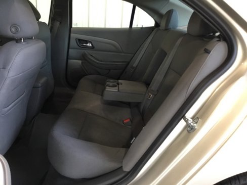Used 2015 Chevrolet Malibu LS image 34