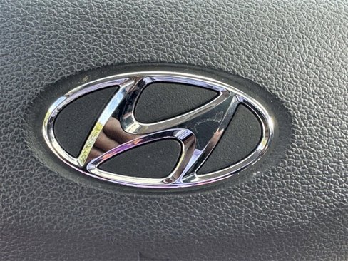 Certified 2020 Hyundai Elantra Value Edition w/ Cargo Package (C1) image 33