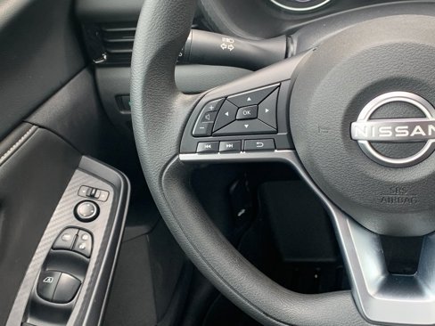 Used 2024 Nissan Sentra SV image 10