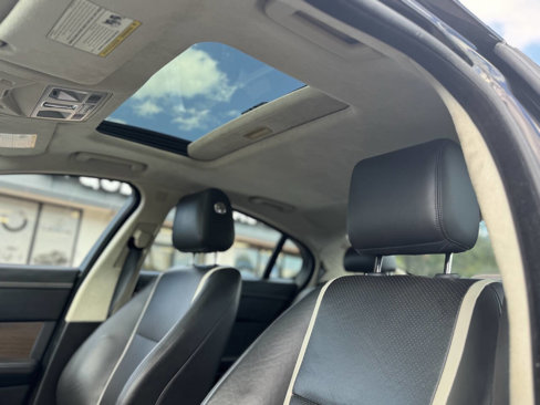Used 2015 Jaguar XF Portfolio image 20
