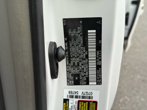 Used 2008 Toyota Sienna XLE Limited image 38