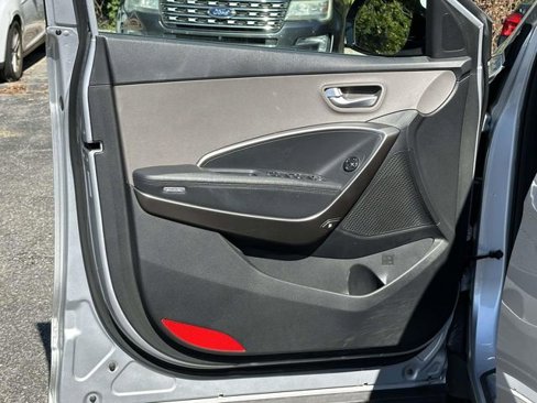 Used 2017 Hyundai Santa Fe SE w/ SE Premium Package 02 image 7