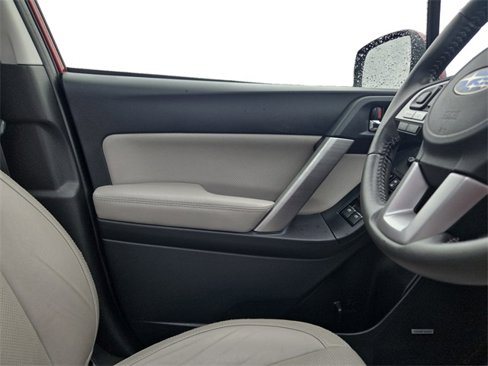 Used 2017 Subaru Forester 2.5i Limited image 16