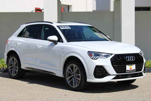Certified 2025 Audi Q3 2.0T Premium w/ Convenience Package image 3
