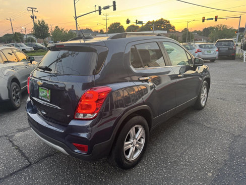 Used 2018 Chevrolet Trax LT w/ LT Convenience Package image 16