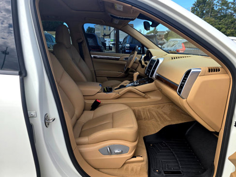 Used 2012 Porsche Cayenne S image 14