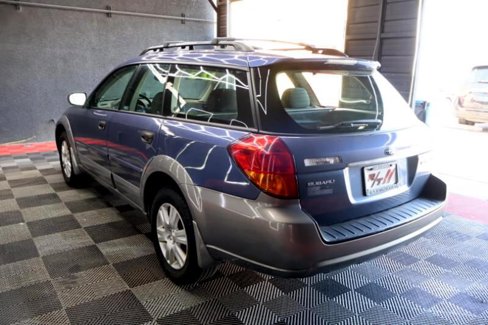 Used 2005 Subaru Outback 2.5i image 5