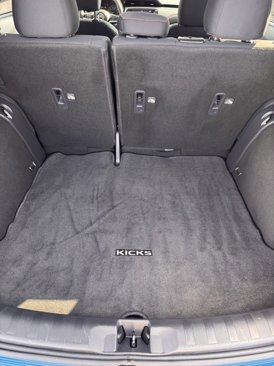 Used 2021 Nissan Kicks SR image 14