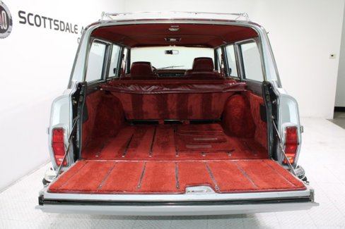Used 1986 Jeep Grand Wagoneer image 26