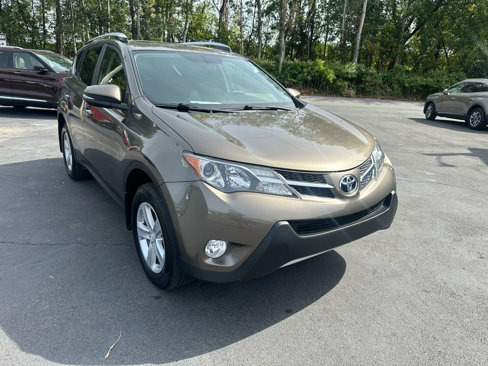 Used 2013 Toyota RAV4 XLE image 3