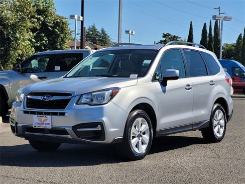 Used 2017 Subaru Forester 2.5i Premium w/ All-Weather Package image 10