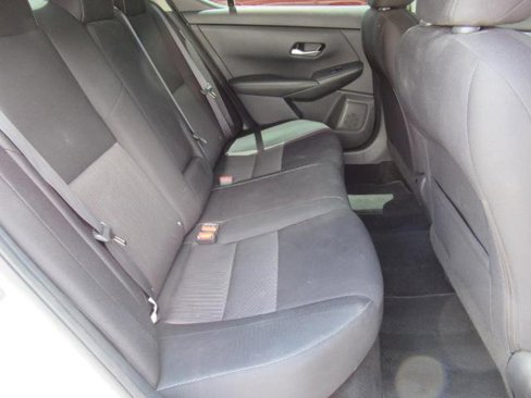 Used 2022 Nissan Sentra SV w/ Trunk Package image 30