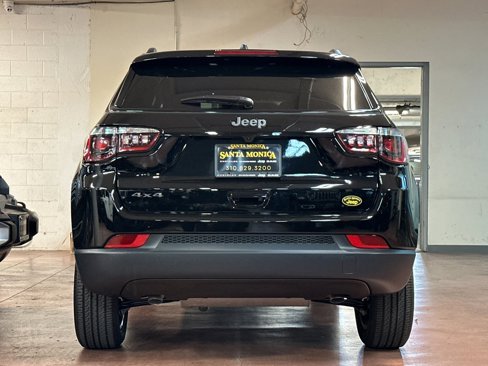 New 2025 Jeep Compass Latitude w/ Altitude Special Edition image 4