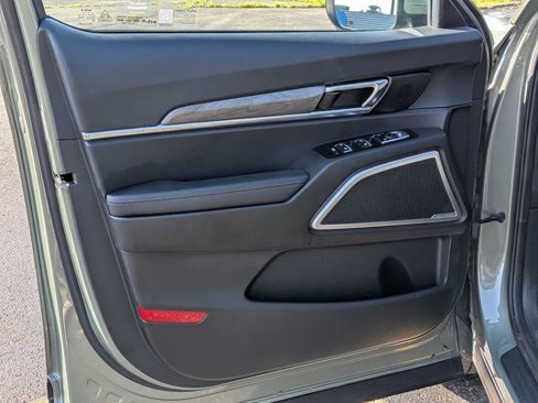 Used 2023 Kia Telluride EX X-Line image 15