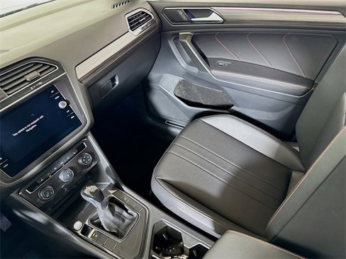 Used 2024 Volkswagen Tiguan Wolfsburg Edition image 21