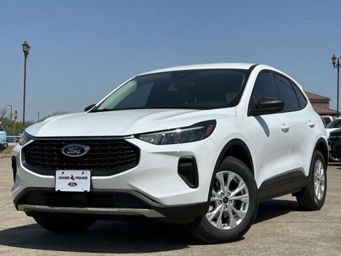 New 2025 Ford Escape Active image 2