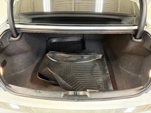 Used 2019 Chrysler 300 Limited image 25