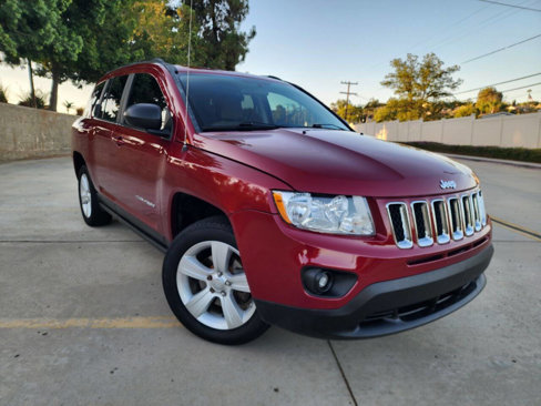 Used 2012 Jeep Compass Sport image 2