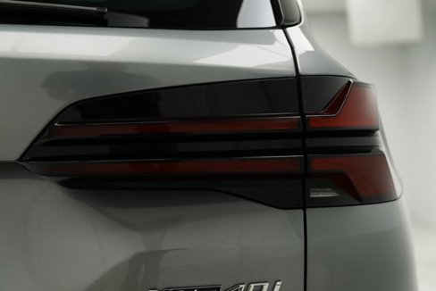 Used 2024 BMW X5 xDrive40i w/ Premium Package image 19