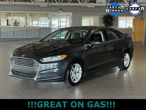 Used 2015 Ford Fusion SE image 4