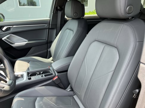 Certified 2024 Audi Q3 2.0T Premium Plus w/ Premium Plus Package image 17
