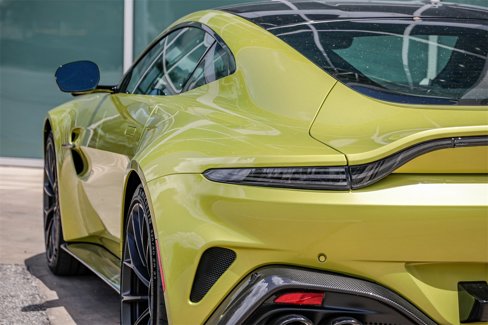 New 2025 Aston Martin V8 Vantage Coupe image 12